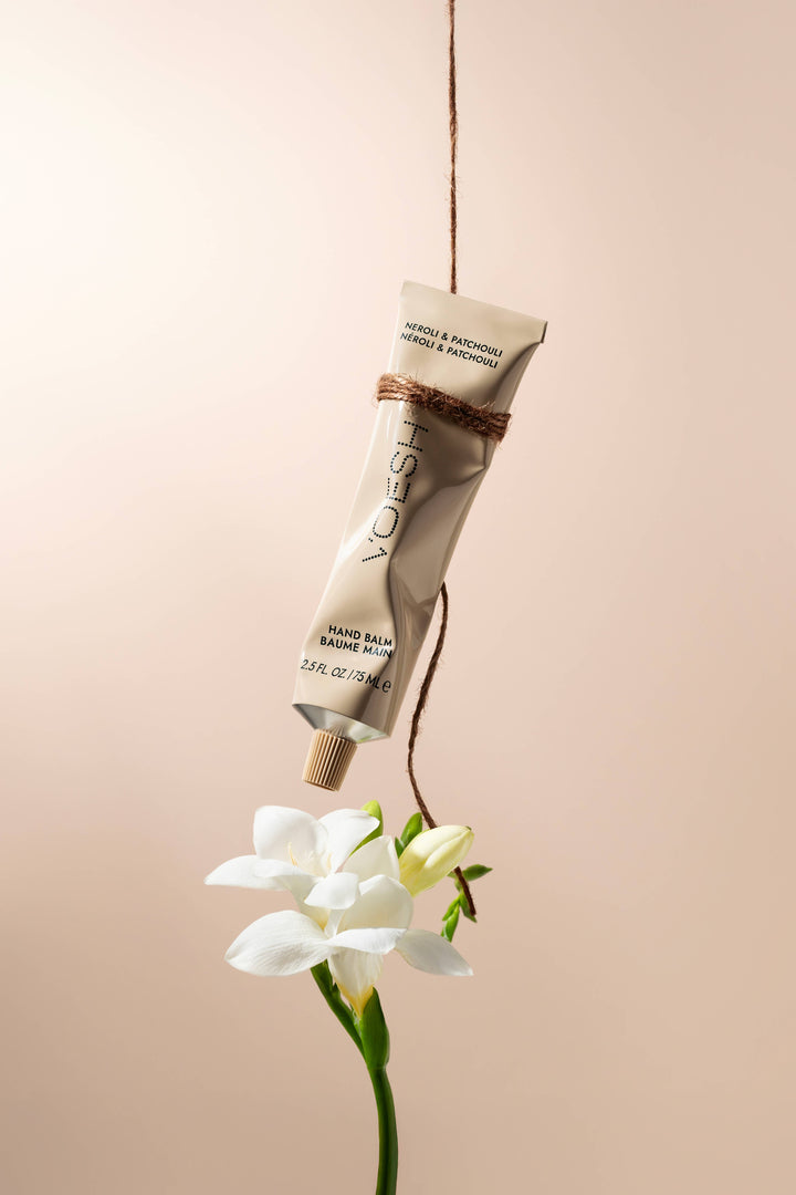 a64551fb-e667-400f-8c4a-70ac0b3d8b1c